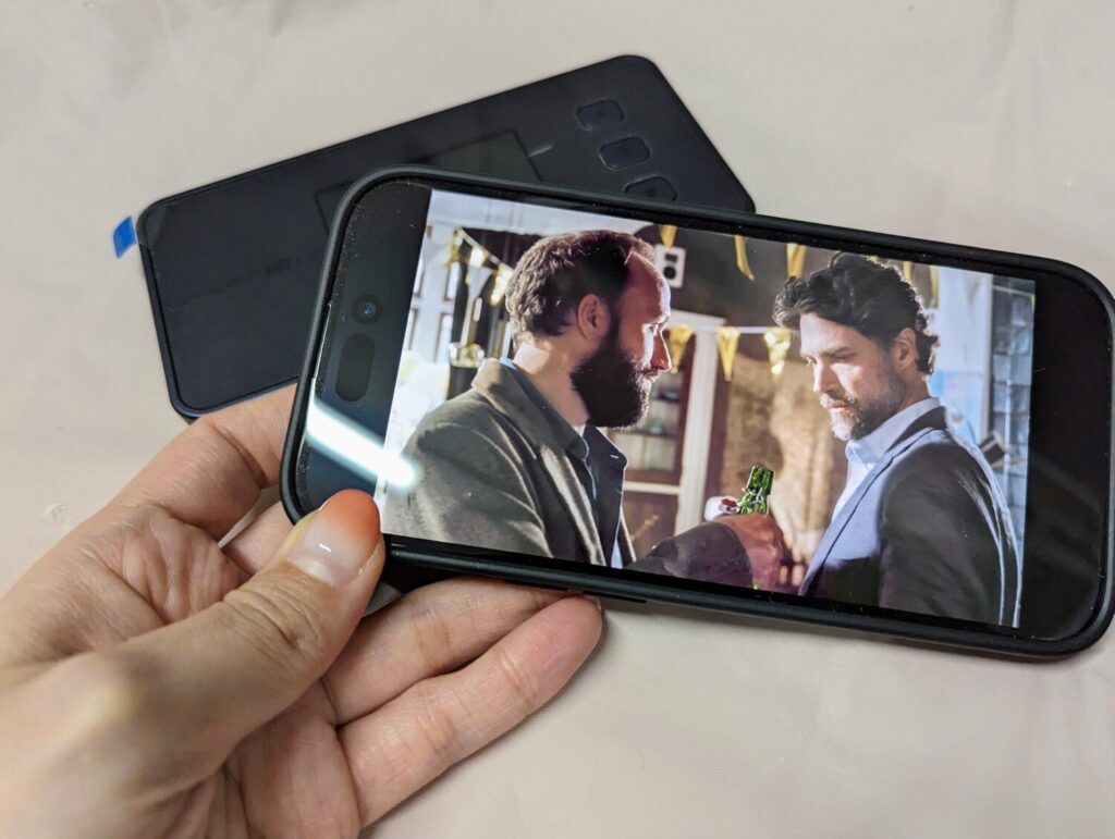 モバイルルーター接続で動画視聴の様子