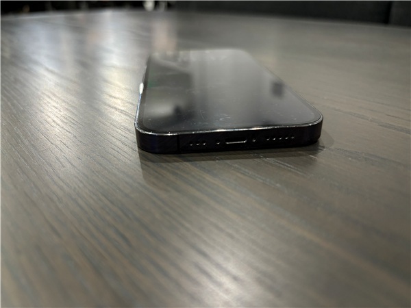 iPhone　中古　iPhone 14 Proのボトム