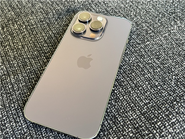 iPhone14 Pro レビュー　iPhone 14 Proの背面