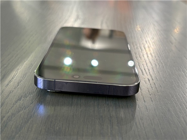 iPhone14 Pro レビュー　iPhone 14 Proの上面