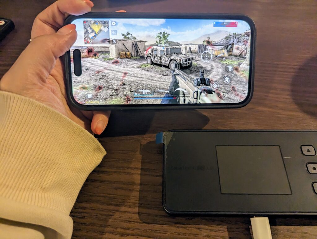 モバイルルーター接続でFPSゲームの様子